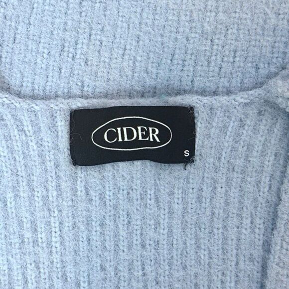 Cider Blue Fuzzy Soft Crop Cardigan - Size Small - Picture 6 of 6